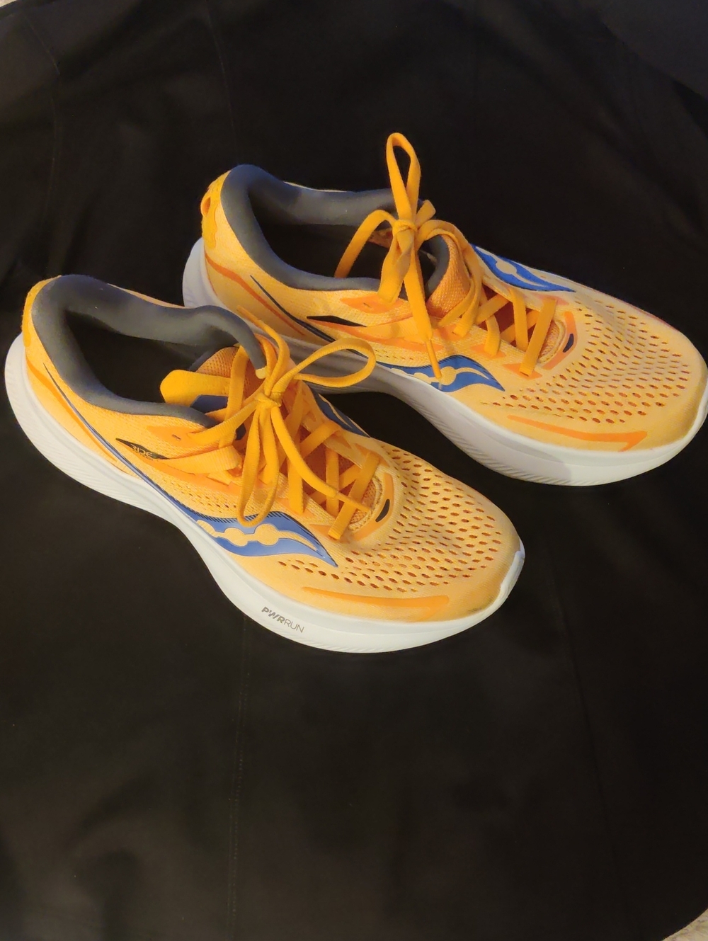 Saucony Women's Orange Running Shoes - Lightweight Athletic Trainer 8.5 Tight